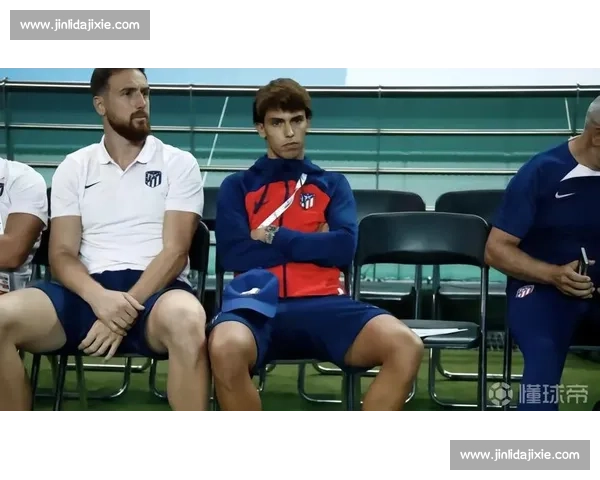 斯基拉:利雅得新月求购莱奥,葡萄牙边锋铁心留欧洲 斯基拉:利雅得新月求购莱奥,葡萄牙边锋铁心留欧洲