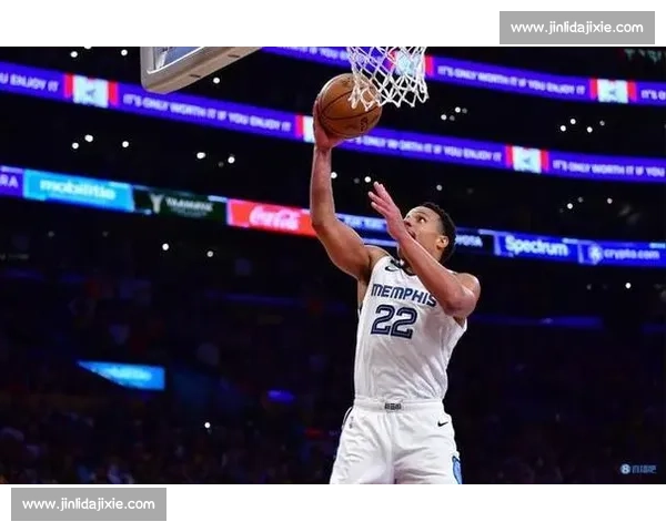 贝恩：孟菲斯的爱，藏在真实的褶皱里