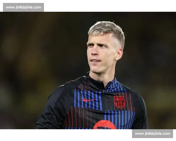 度假同框引热议！奥尔莫与迪亚斯伊维萨岛合影暗藏转会玄机？