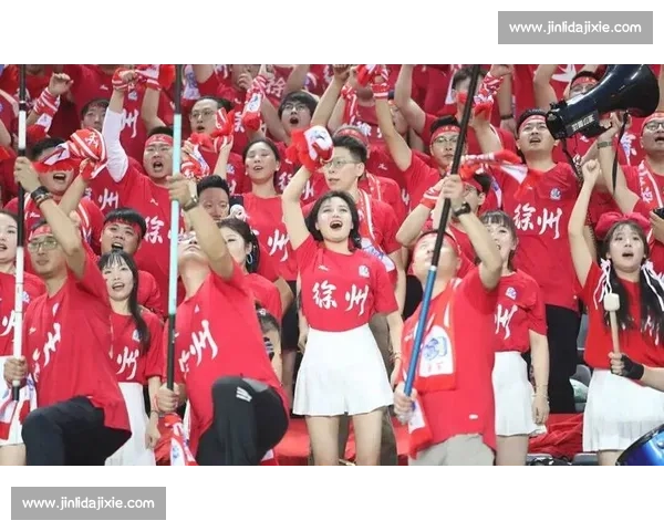 最红啦啦队出征苏超！激情助威点燃绿茵场