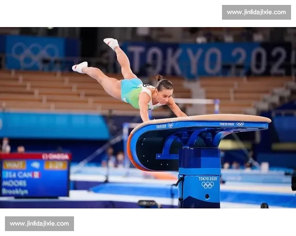 达赫迪斯里兰卡表演赛惊现神级一杆！传奇老将再现教科书级花式击球