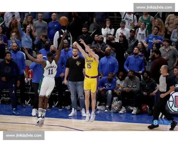 里夫斯拒顶薪续约湖人！库明加下家锁定热火，杜兰特降薪留火箭冲击冠军