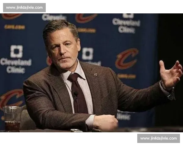 穷老板的五冠密码:马刺如何用 2 亿资产缔造 NBA 最草根王朝