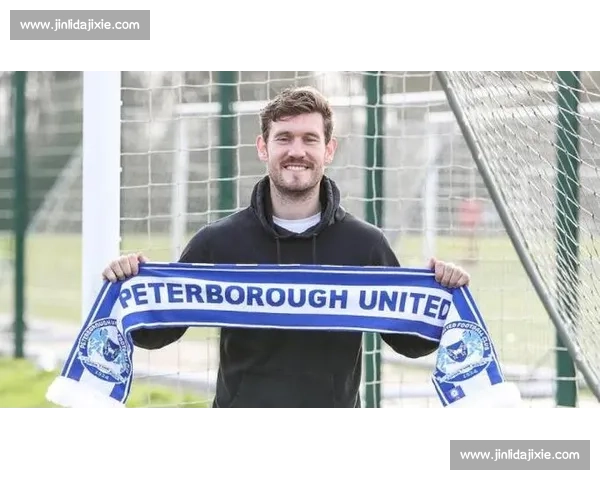 英甲锋霸杰德 - 琼斯自由身投德甲!彼得堡联痛失千万级摇钱树