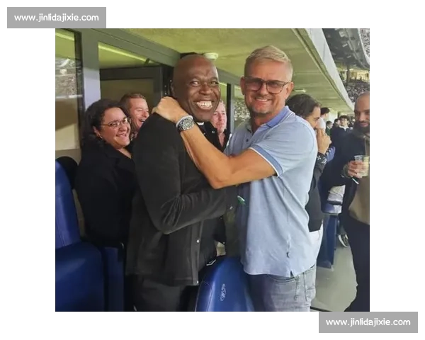 姆巴佩父亲现身亚特兰大看台,巴黎 4-0 屠杀迈阿密引转会遐想